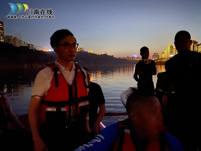 四川警察學院“水下機器人”服務(wù)實戰(zhàn)首戰(zhàn)告捷！完成超高難度水下打撈作業(yè)(圖5)