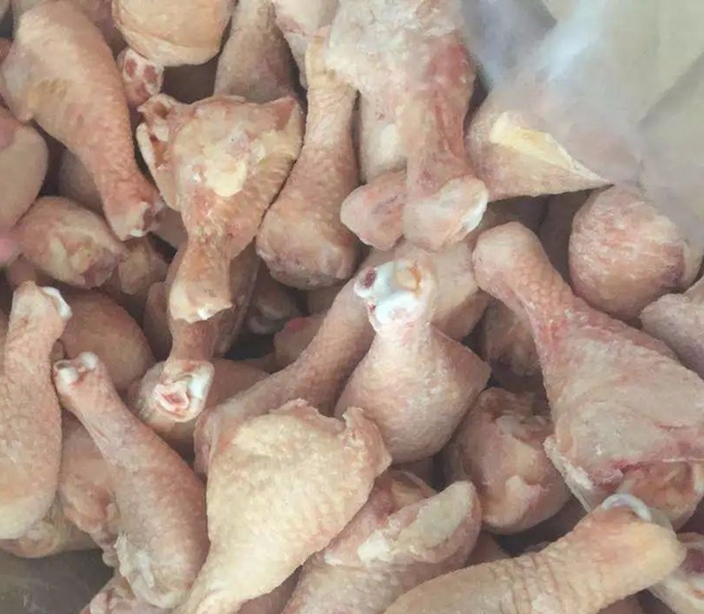 【實用】超市里的“冷凍雞腿”哪來的？為什么從不斷貨，看完再買！(圖2)