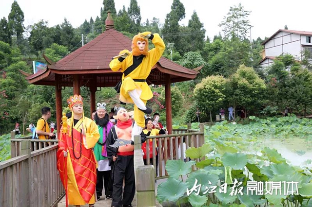 嘿！“唐僧師徒”來內江遇上了“荷花仙子”(圖3)