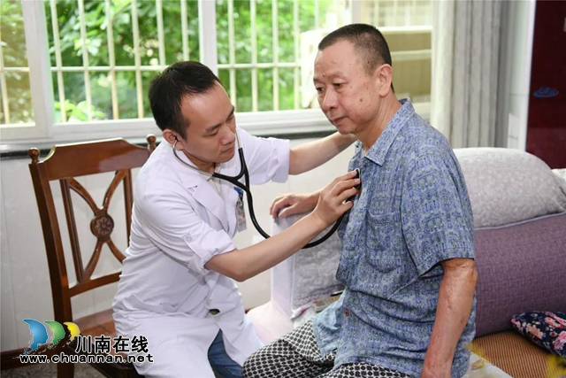 53年前，央廣向全世界播發(fā)：瀘州醫(yī)專附院為14歲少年成功接上斷臂！(圖14)