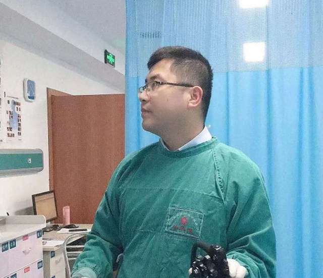 【圍觀】吞咽有梗阻感？老人差點開胸！(圖6)