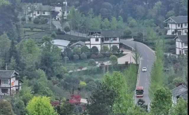為何農(nóng)村實(shí)行“一戶一宅”，城市可以“一戶多宅”？