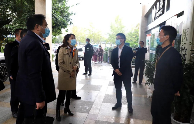 省衛(wèi)健委調(diào)研組高度肯定瀘州福欣醫(yī)院工作！(圖1)