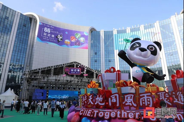 自貢彩燈點(diǎn)亮＂進(jìn)博＂ 千年鹽都走向世界！(圖8)
