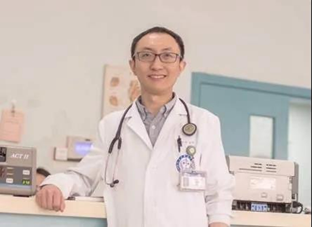 擴(kuò)散！華西醫(yī)院專(zhuān)家到內(nèi)江坐診啦！(圖2)