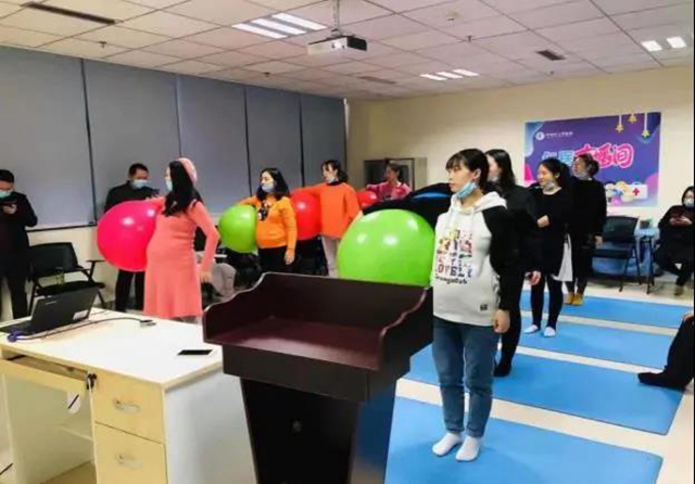 孕媽快來！專家免費講解母乳喂養(yǎng)、產(chǎn)后康復，名額有限，搶課要快！(圖2)
