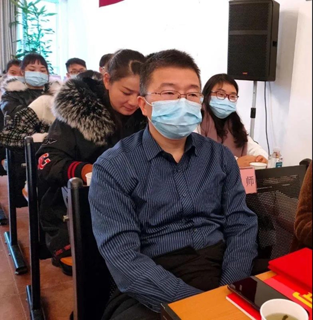 “福欣優(yōu)秀教師獎勵專項基金”優(yōu)秀教師頒獎儀式在瀘州福欣醫(yī)院隆重舉行！(圖7)
