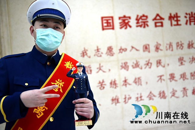 告別戰(zhàn)友，踏上新征程！44名瀘州籍新消防員即將開啟“火焰藍”生涯(圖12)