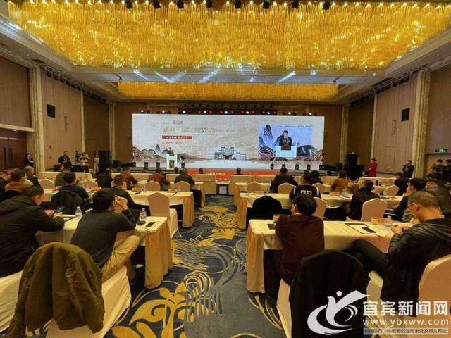 一瓶都沒喝過！宜賓一市民存了100多瓶老酒，最老的70多年！(圖1)