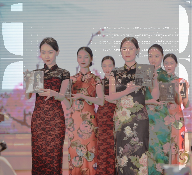 “酵”醒自然美！老中醫(yī)跨界瀘州老窖，中國(guó)名酒酒糟酵母修護(hù)面膜驚艷發(fā)布！(圖10)