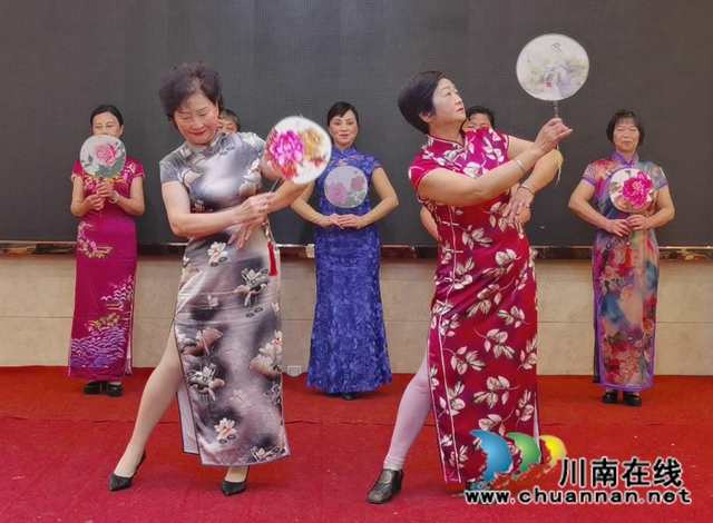 龍馬潭區(qū)退休教職工協(xié)會召開2020年年終總結表彰暨祝壽會(圖3)