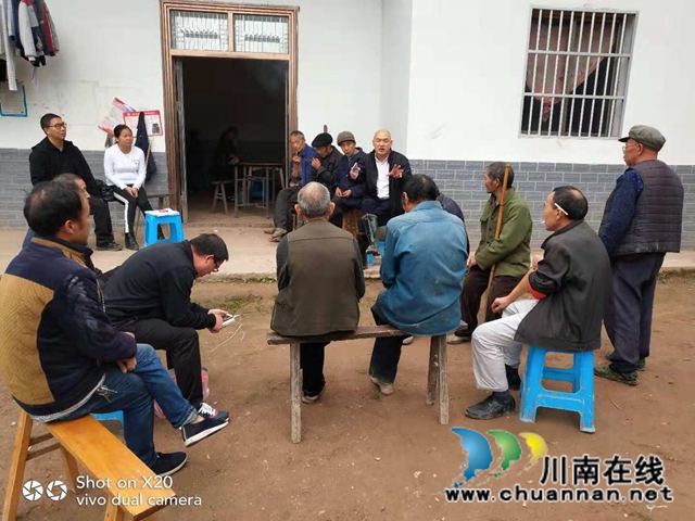 合江先灘鎮(zhèn)：宣傳“一肩挑”政策，鄉(xiāng)賢人士黃思碧在行動(圖3)