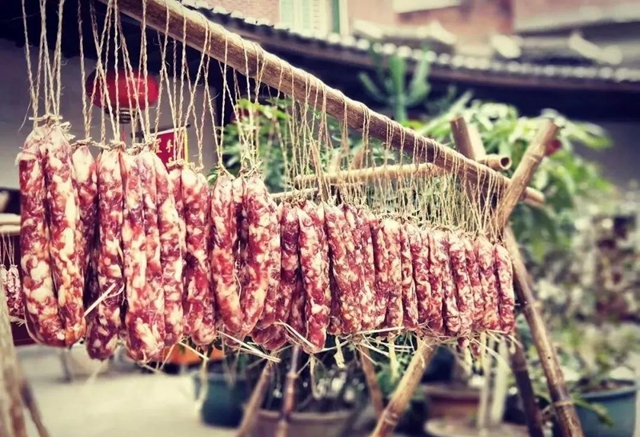 【擴(kuò)散】臘肉香腸吃得嗨！這幾類(lèi)人千萬(wàn)別吃？(圖6)