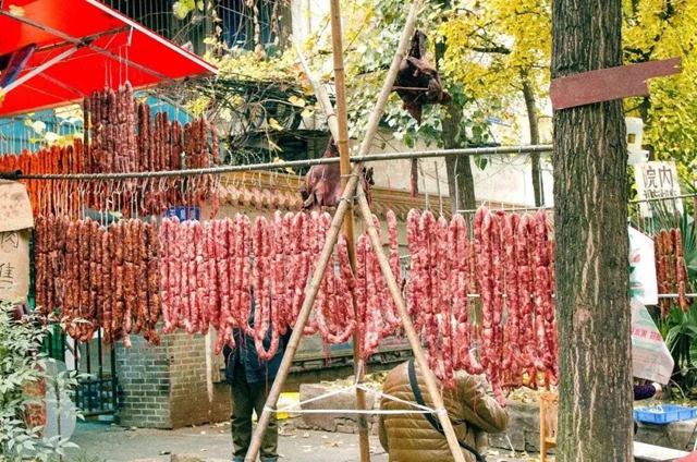 【擴(kuò)散】臘肉香腸吃得嗨！這幾類(lèi)人千萬(wàn)別吃？(圖7)
