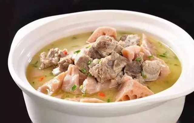 【分享】燉肉時的浮沫，是精華還是臟東西？原來……