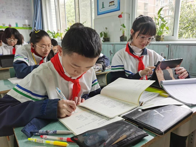 瀘州斷指少年有個(gè)鋼琴夢……