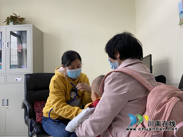兒?？漆t(yī)生黃萍：家長和寶寶們眼中的“黃媽媽”(圖3)