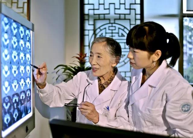 【致敬】點贊，93歲名老中醫(yī)的初心使命！(圖6)