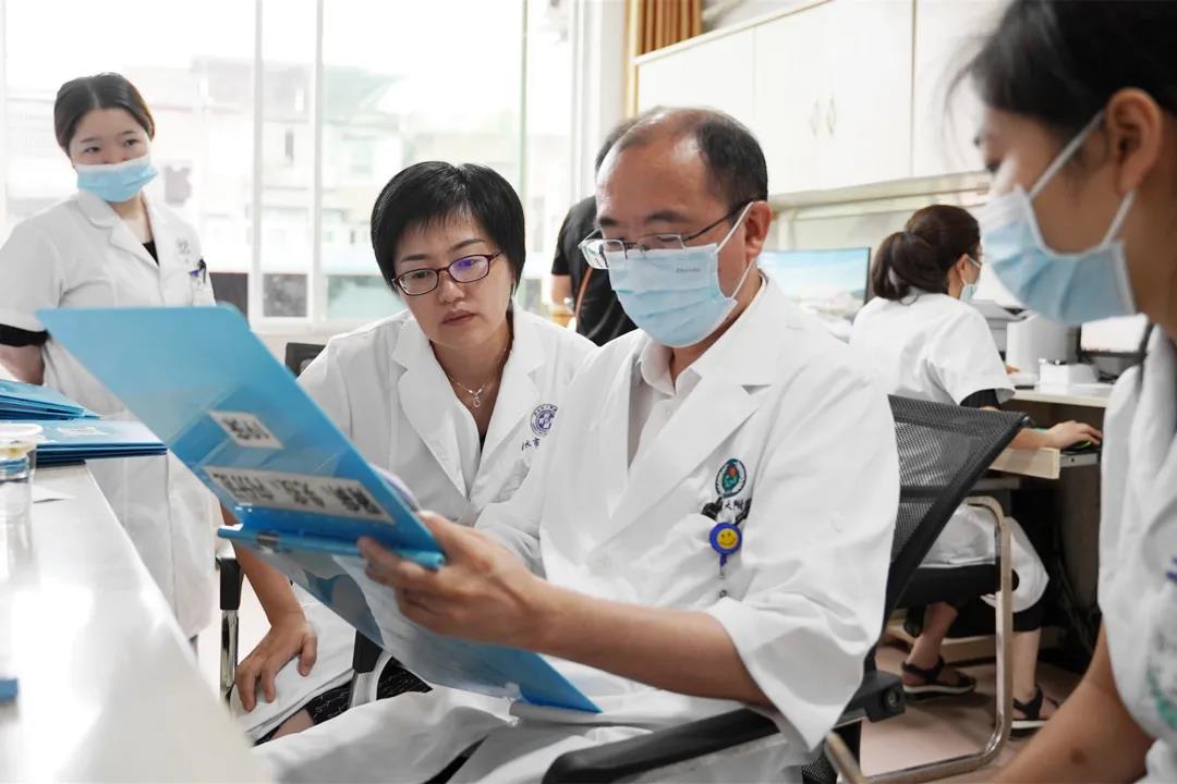 西南醫(yī)大附院醫(yī)療集團赤水市人民醫(yī)院簽約暨授牌儀式舉行(圖9)