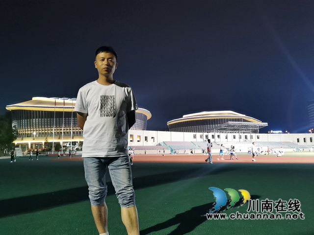 古藺鄉(xiāng)賢曾凡江：事業(yè)有成不忘故土，熱心為民贏得一片贊譽