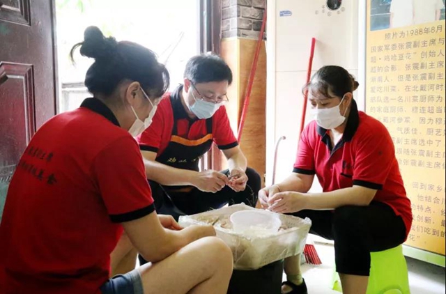 “雞哈豆花哥” ，你做的事現(xiàn)在傳遍了瀘州 ！(圖8)