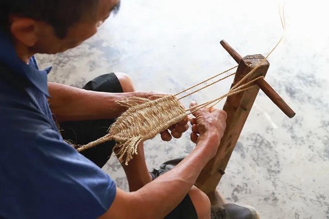農(nóng)村正在消失的老手藝，宜賓這個(gè)老人卻堅(jiān)守了幾十年！(圖4)