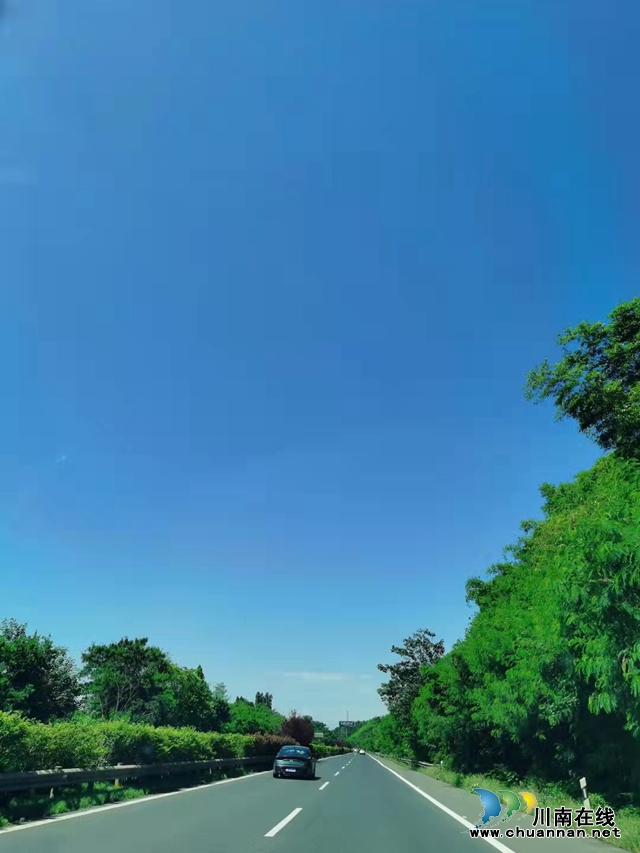 今日瀘州：“萬(wàn)丈雪山壓頂來(lái)”？(圖16)