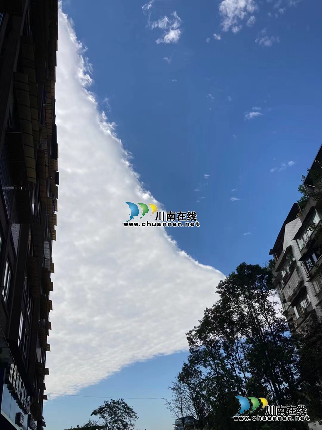 今日瀘州：“萬(wàn)丈雪山壓頂來(lái)”？(圖15)