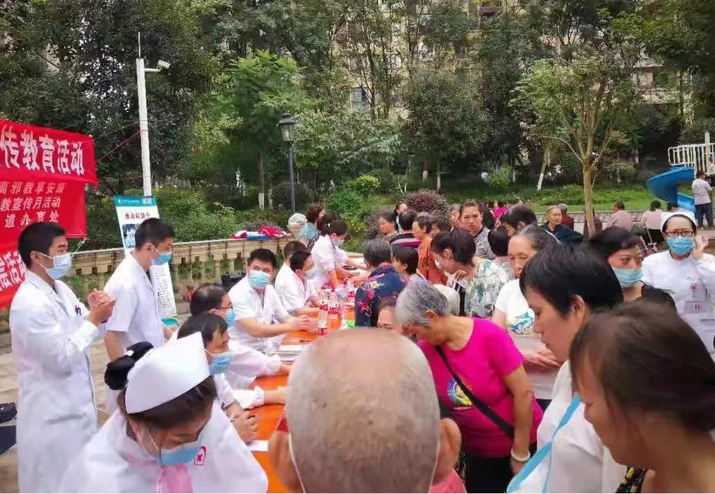 【圍觀】猴子都會(huì)的急救方法！您會(huì)嗎？(圖3)