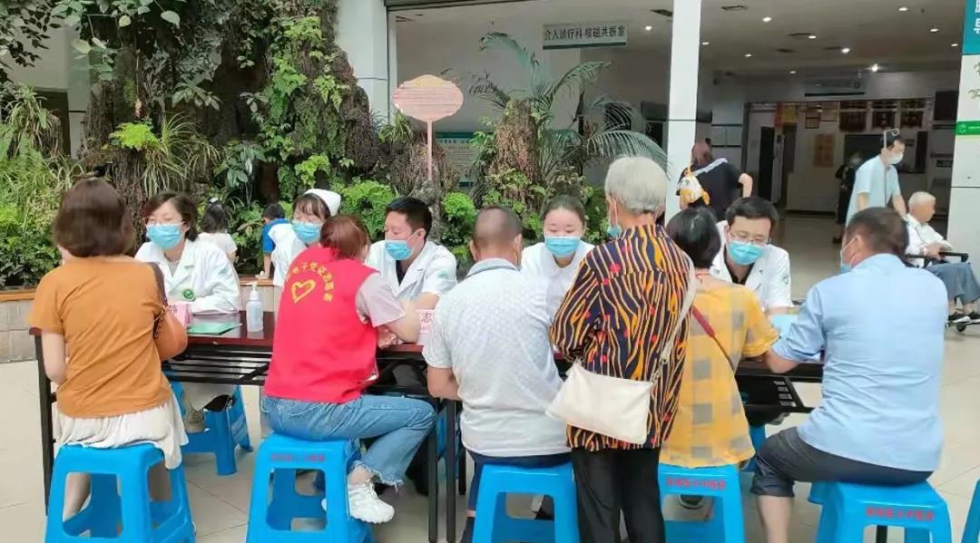 【圍觀】猴子都會(huì)的急救方法！您會(huì)嗎？(圖2)