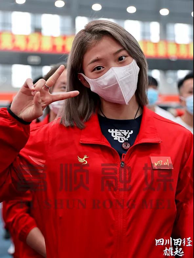 “女飛人”吳艷妮將登上全運(yùn)會舞臺，期待她跑出富順?biāo)俣龋?圖3)