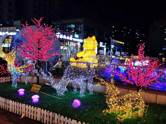 瀘州國(guó)慶要“下雪”——瀘州首個(gè)“裸眼3D網(wǎng)紅天幕”將于10月1日-7日“飄雪”(圖10)