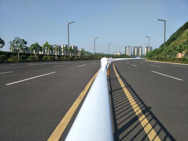 獻(xiàn)禮國(guó)慶丨瀘州長(zhǎng)江二橋西連接線竣工通車(圖2)