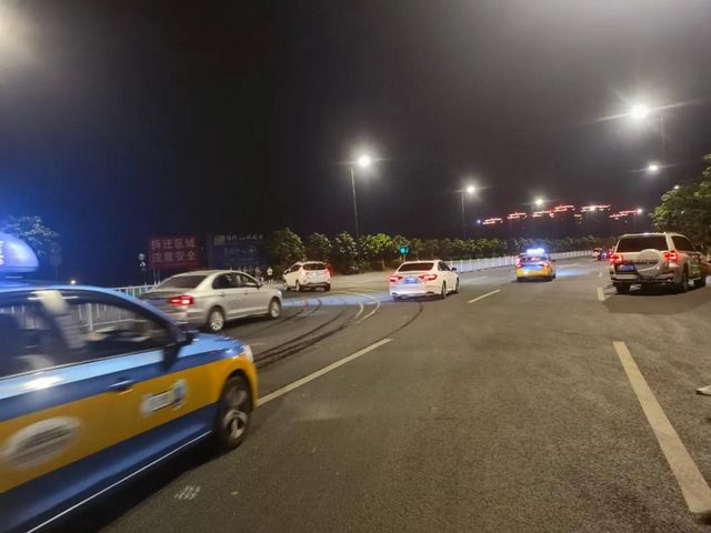 獻(xiàn)禮國(guó)慶丨瀘州長(zhǎng)江二橋西連接線竣工通車(圖3)
