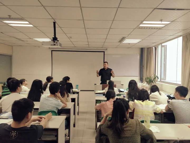 西南醫(yī)科大學(xué)金川：堅守初心十四載，亦師亦友育良醫(yī)(圖2)