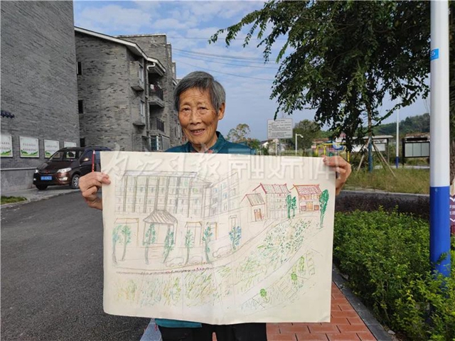 作畫百余幅！內(nèi)江七旬老人用畫筆記錄家園變遷