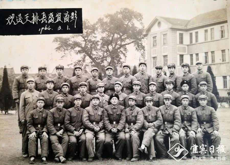 淚目！宜賓88歲長津湖戰(zhàn)役老兵講述真實戰(zhàn)場：195名指戰(zhàn)員只剩下2人！(圖7)