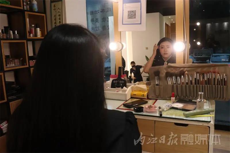 “箏”厲害！內(nèi)江這位甜妹兒登上央視“壓軸”(圖9)