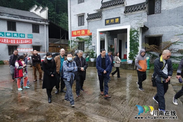 首屆“酒城重陽(yáng)詩(shī)會(huì)”詩(shī)歌征集獲獎(jiǎng)名單出爐！(圖5)