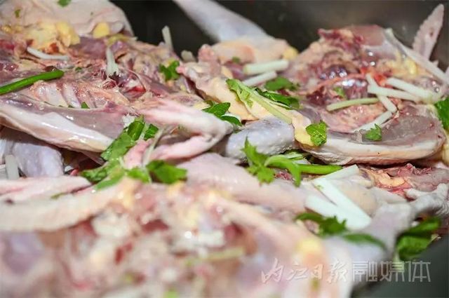 越嚼越香！內(nèi)江這個始于清朝的美食名不虛傳(圖8)