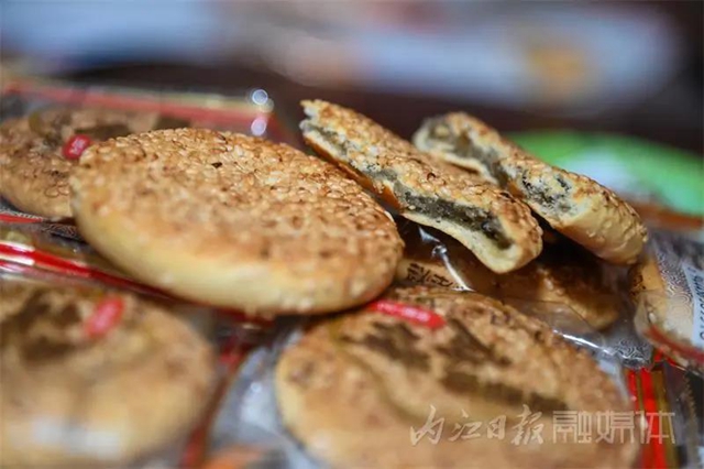 一年賣出1500噸！內(nèi)江這個非遺麻餅到底有好好吃？